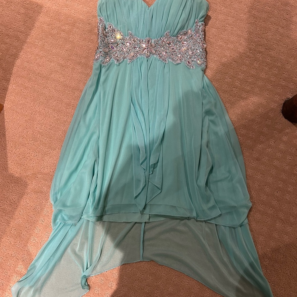 Elegant Aqua Evening Gown with Embellished Waist